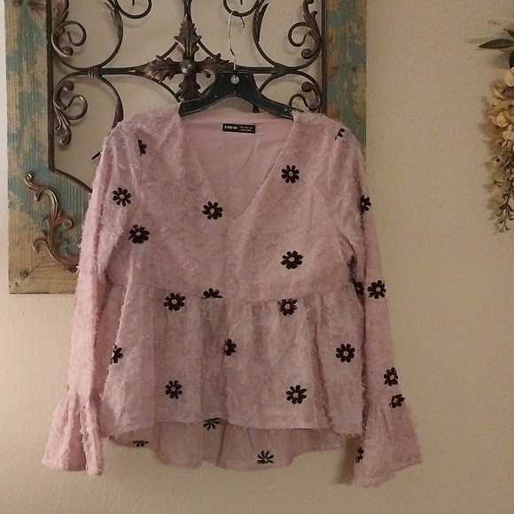 Shein Pink Polyester Blouse with Daisy Flowers. Size Small - Picture 6 of 13